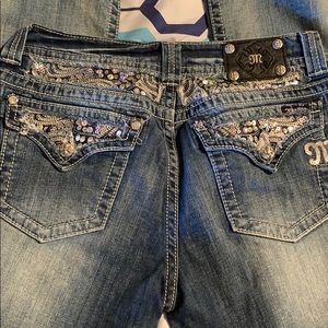 New w/o tags. Size 32 (13/14).